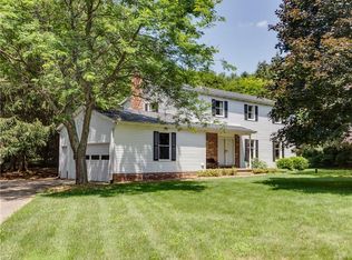 11 Valentine Farms Dr, Medina, OH 44256