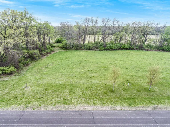 4700 Nantucket Dr #14, Jackson, MI 49201