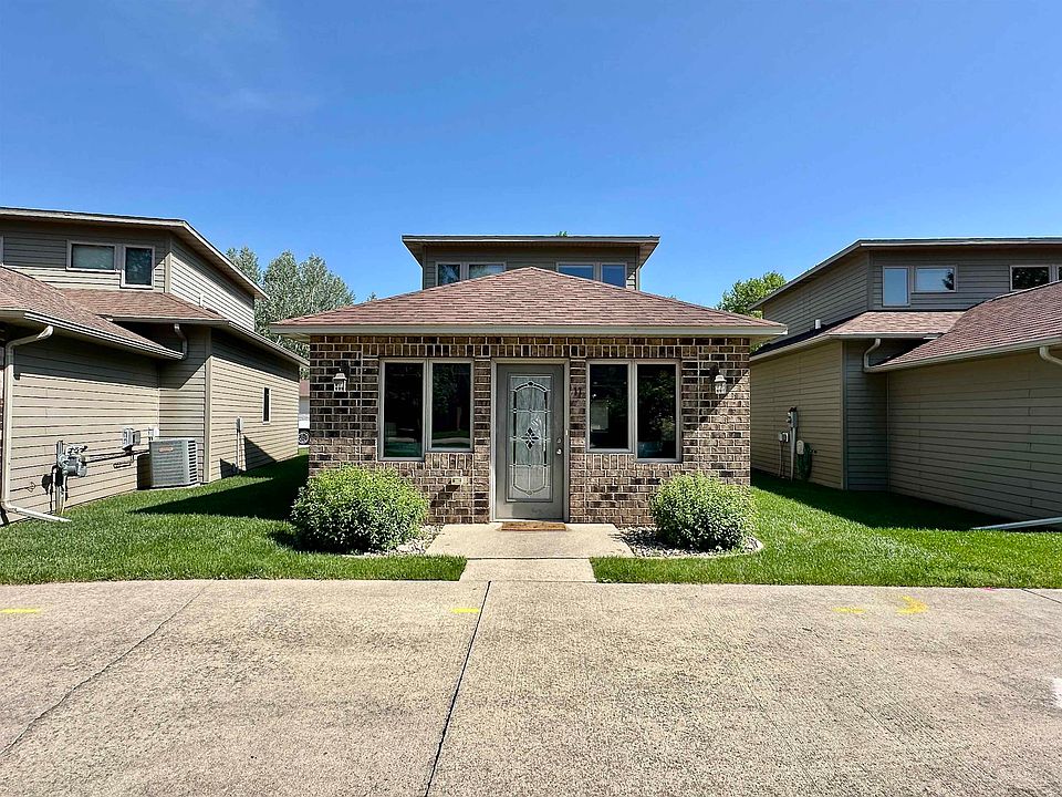 1st image of 342 Benit Dr Unit 11