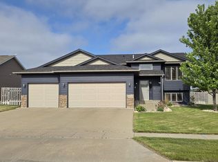 5205 S Culbert Ave, Sioux Falls, SD 57106