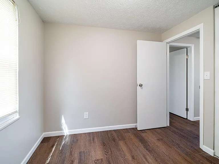 5272 Quincy Dr — Photo 20