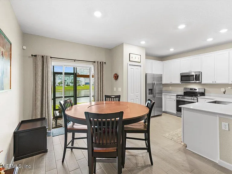 35 Carmella Ct — Photo 8