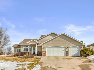 3768 41st Ave S, Moorhead, MN 56560