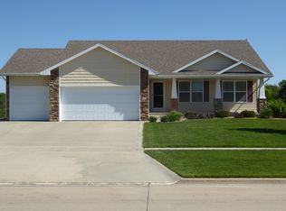 132 NE 51st St, Ankeny, IA 50021