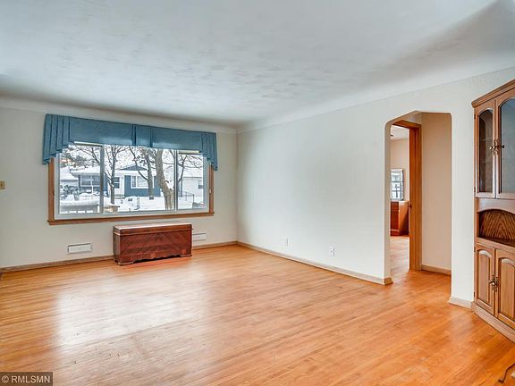 2nd image of 2155 Nortonia Ave