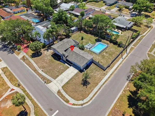 721 VILLAGE PLACE, BRANDON, FL 33511