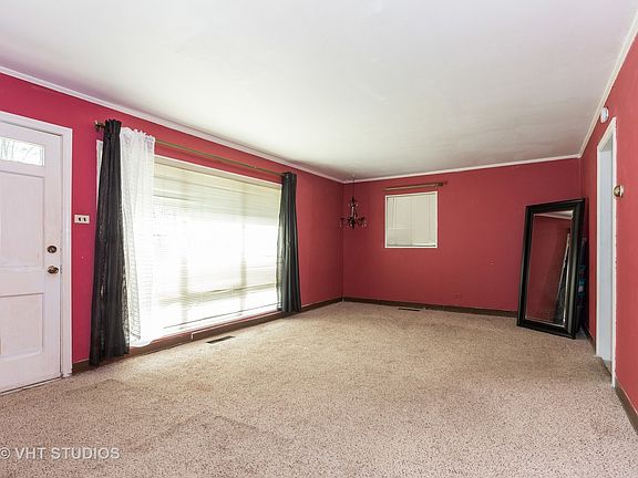 2nd image of 302 Sangamon St