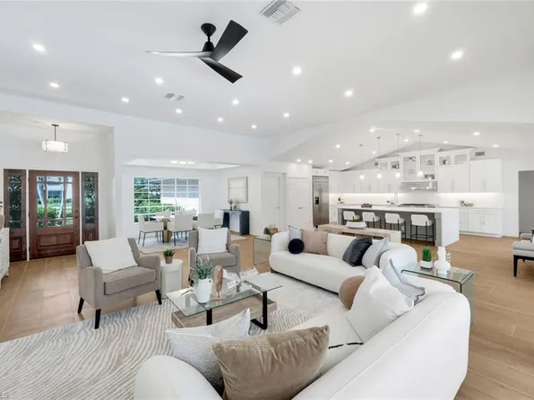 12888 Valewood DR, NAPLES, FL 34119