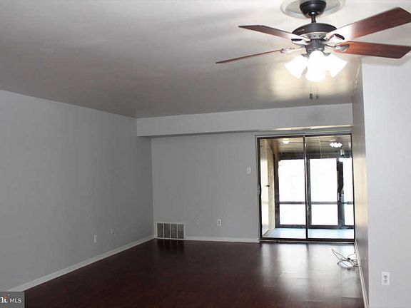 4th image of 329 Shawmont Ave APT G
