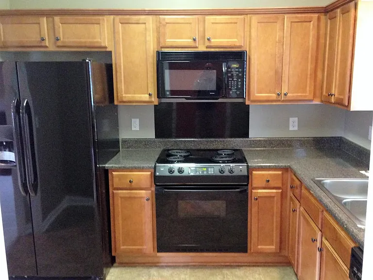 504 Reach Dr — Photo 6