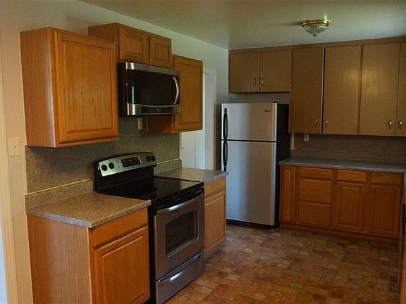 3rd image of 1106 S 9th St