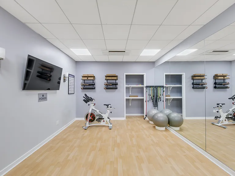 20-16 Seagirt Blvd #5B — Photo 12