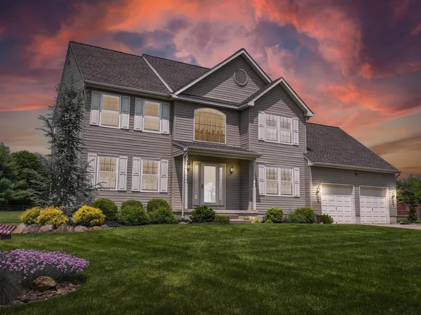 70 Belfiore Dr, Woolwich Township, NJ 08085