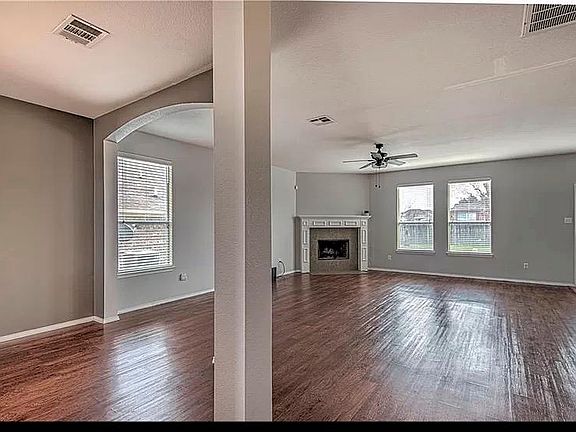 4th image of 708 Constellation Dr