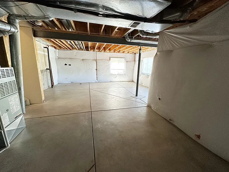 22351 E Plymouth Cir — Photo 44