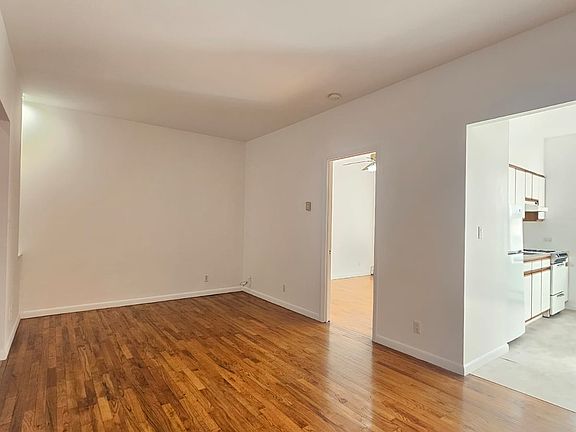 5th image of 35-14 33rd St #1R