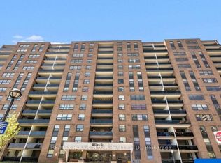 4 Lisa St #804, Brampton, ON L6T 4B6