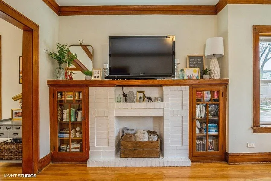 2 bed, 1300 sqft, $2,500 — Photo 4
