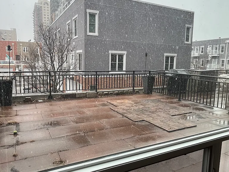 61 W 15th St #202 — Photo 4