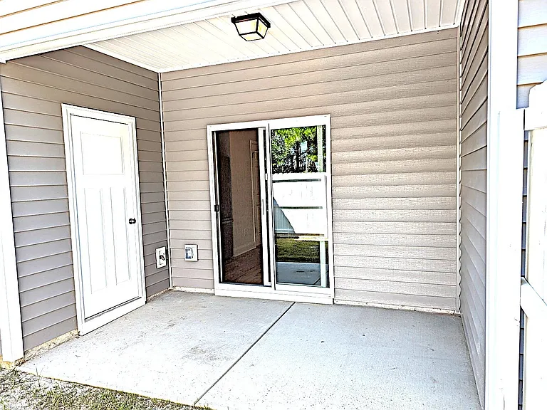 138 Loren Rd — Photo 15