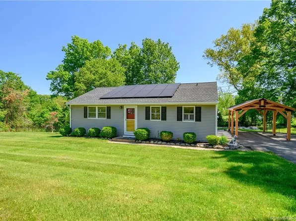 17 Bonnie Brae Drive, Newtown, CT 06470