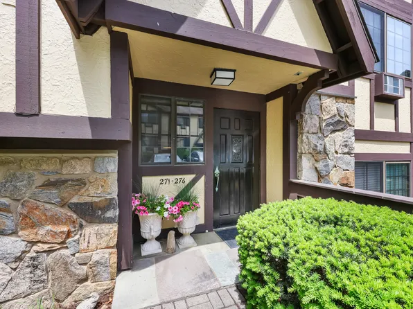 50 Aiken Street APT 275, Norwalk, CT 06851