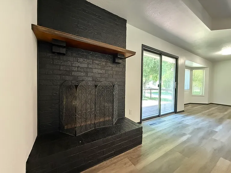 2627 E Verona St — Photo 7