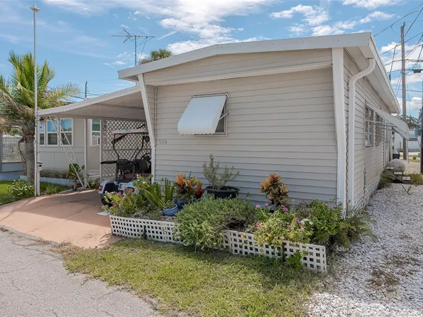 104 Michigan St, Palmetto, FL 34221
