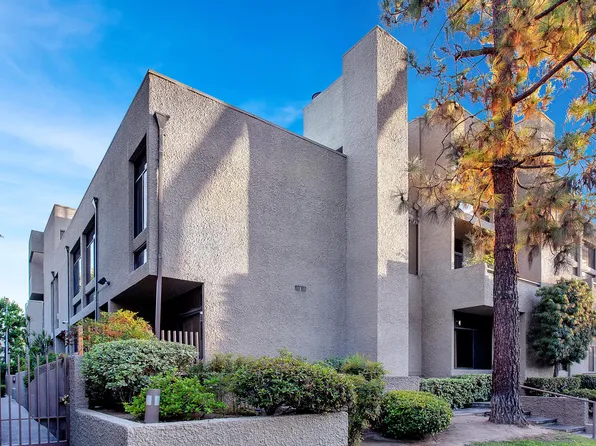 484 E California Blvd, Pasadena, CA 91106