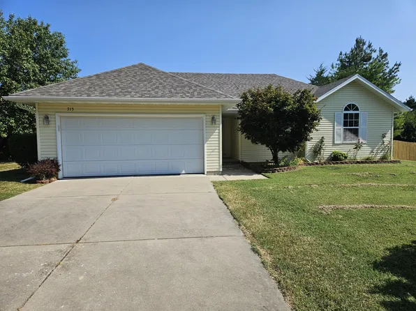 715 Virginia Street, Aurora, MO 65605