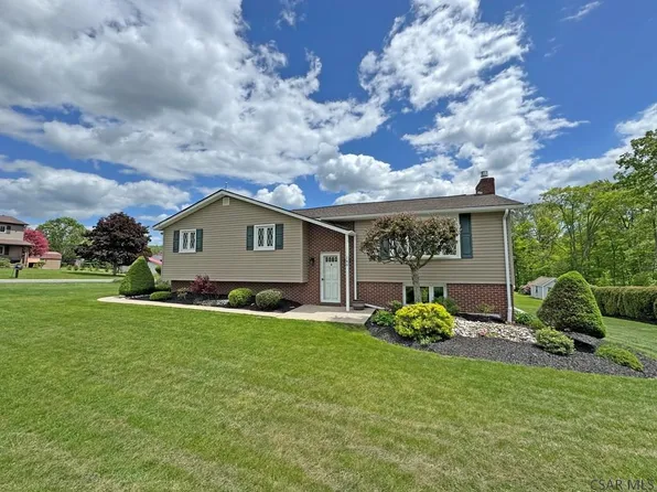 146 Leffler Dr, Johnstown, PA 15904