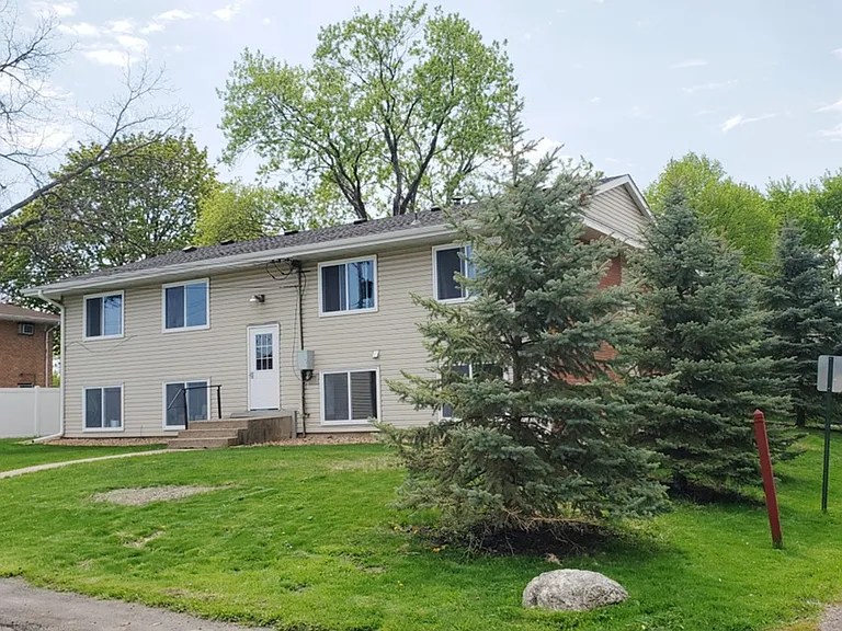 2740 Xylon Ave N #1 — Photo 10
