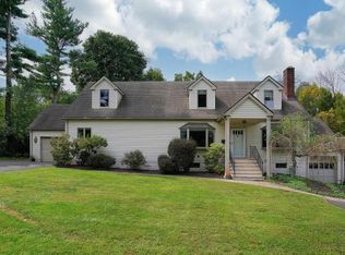 70 Lackawanna Blvd, Gillette, NJ 07933