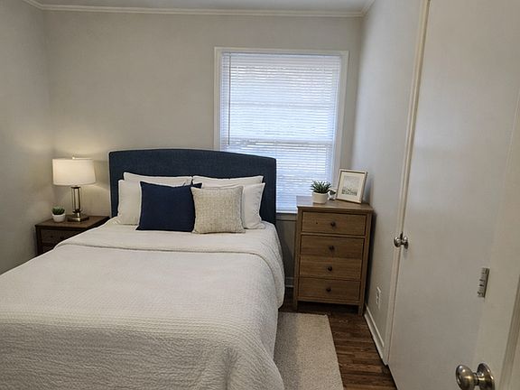 2nd image of 6317 Skycrest Ln