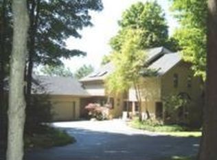 3567 Country Club Rd, Petoskey, MI 49770