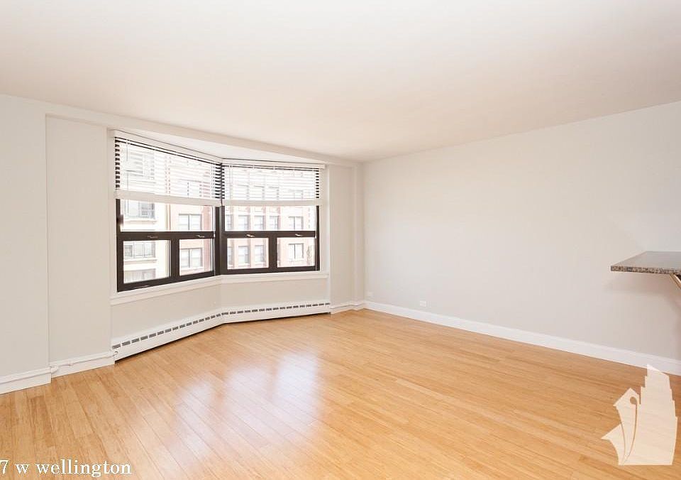 1st image of 447 W Wellington Ave #613