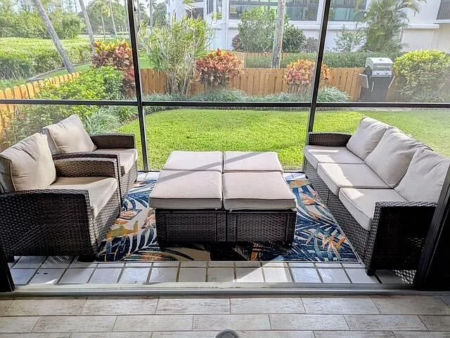 1640 Twelve Oaks Way #101 — Photo 14