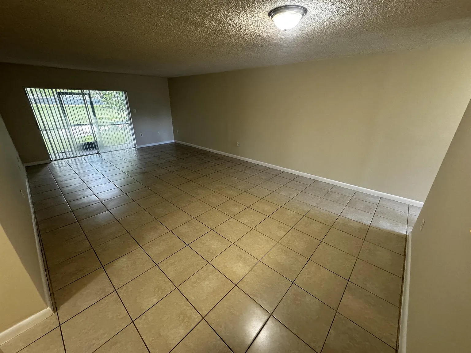 Golfview Flats - 107B — Photo 3