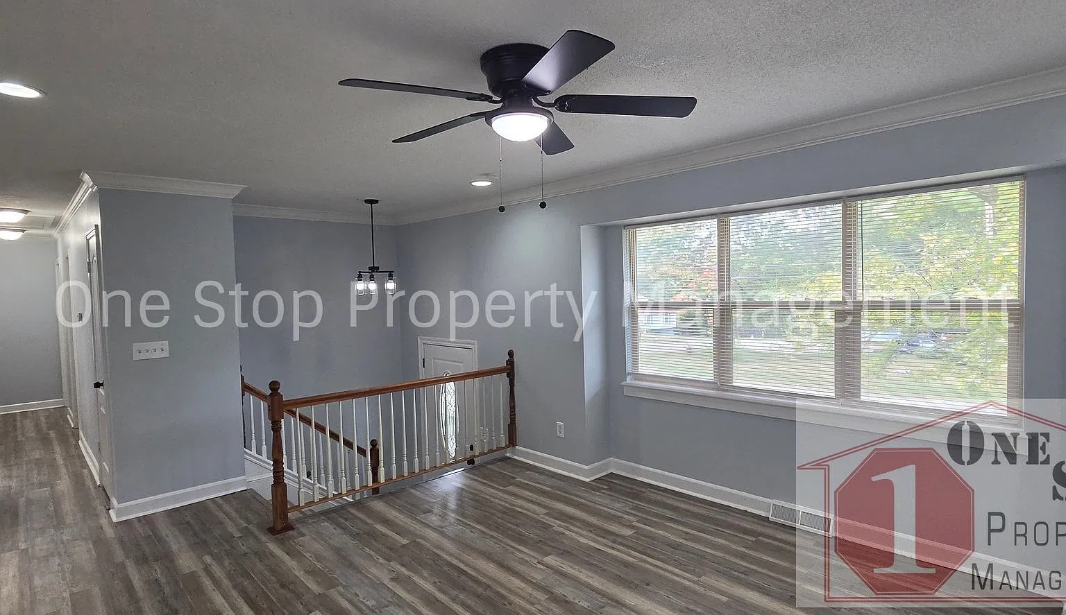 Beautiful 3 Bedroom / 1.5 Bathroom House in Blue Springs! — Photo 3