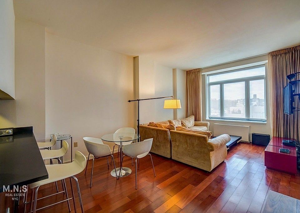 1st image of 380 Lenox Ave #9FF