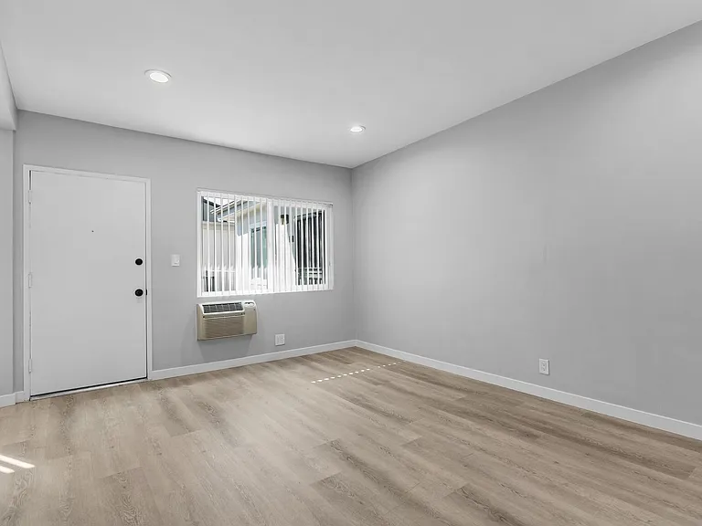 9632 Ball Road — Photo 15
