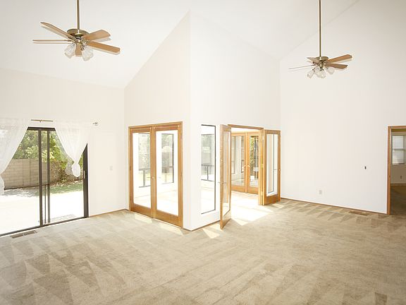 5th image of 553 S Palisade Dr