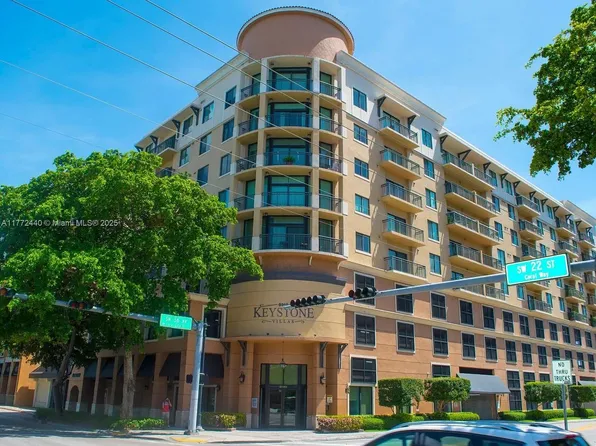 3590 Coral Way APT 711, Miami, FL 33145