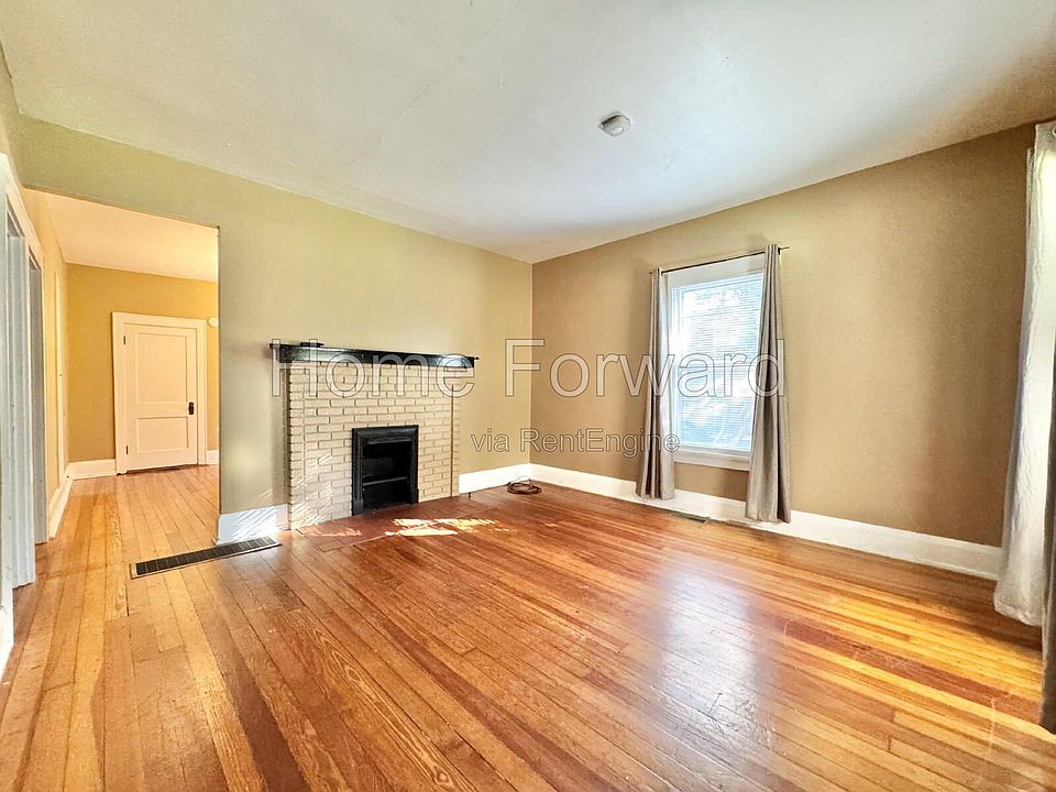1st image of 435 Park Ave