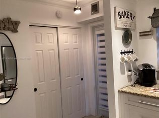 1025 SE 2nd Ave APT 404, Dania, FL 33004