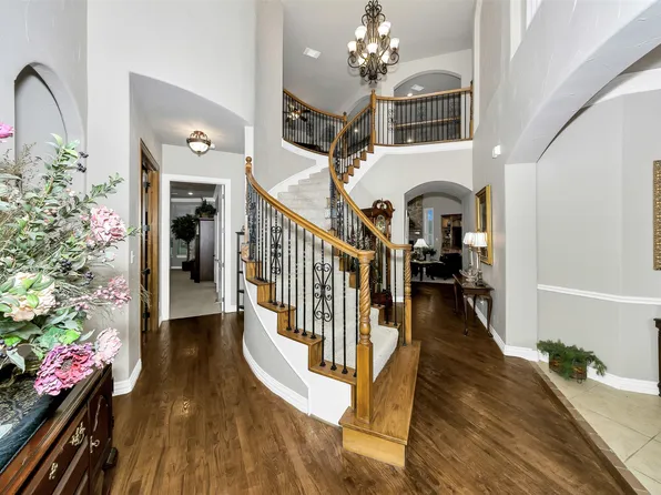 2401 Portwood Way, Fort Worth, TX 76179