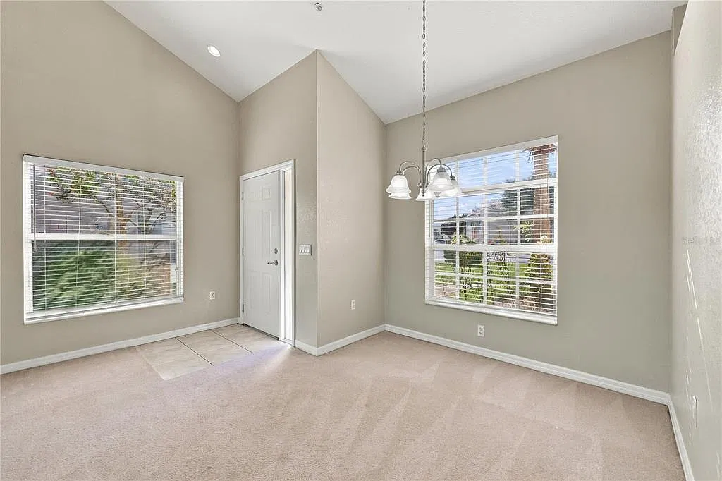 2 bed, 2.0 bath, 1353 sqft, $1,900 — Photo 4