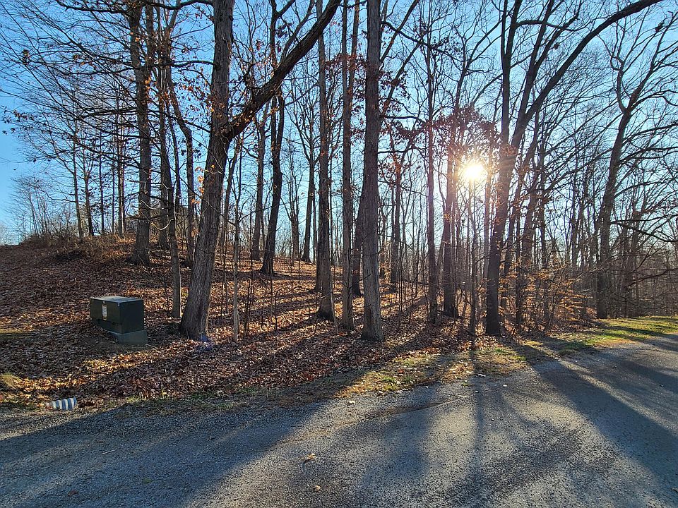 1st image of 661 Floral Valley E