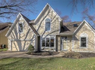 8130 Lingle Ln, Lenexa, KS 66215