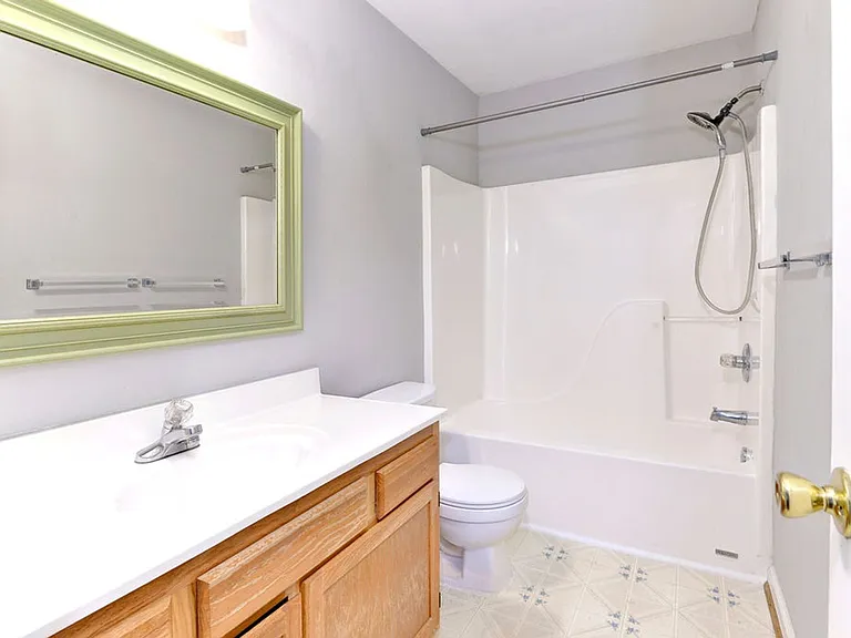 112 Post Oak Rd — Photo 24